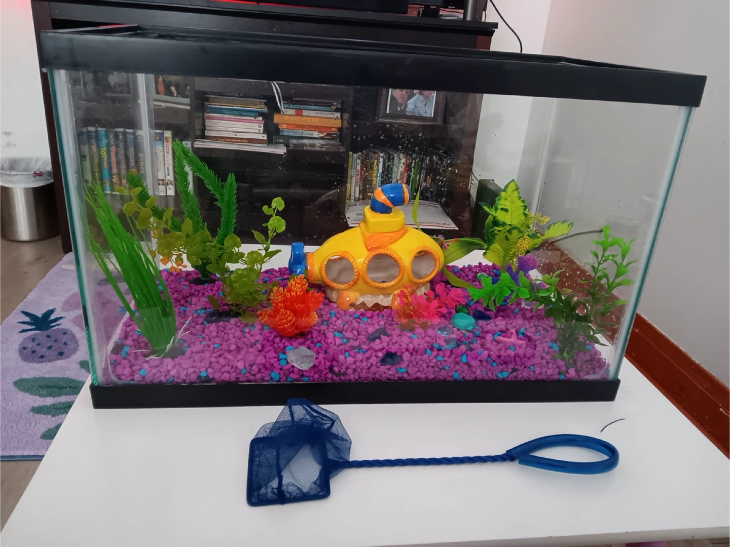 Glass Aquarium Tank with Submarine Decor and Net - photo 2