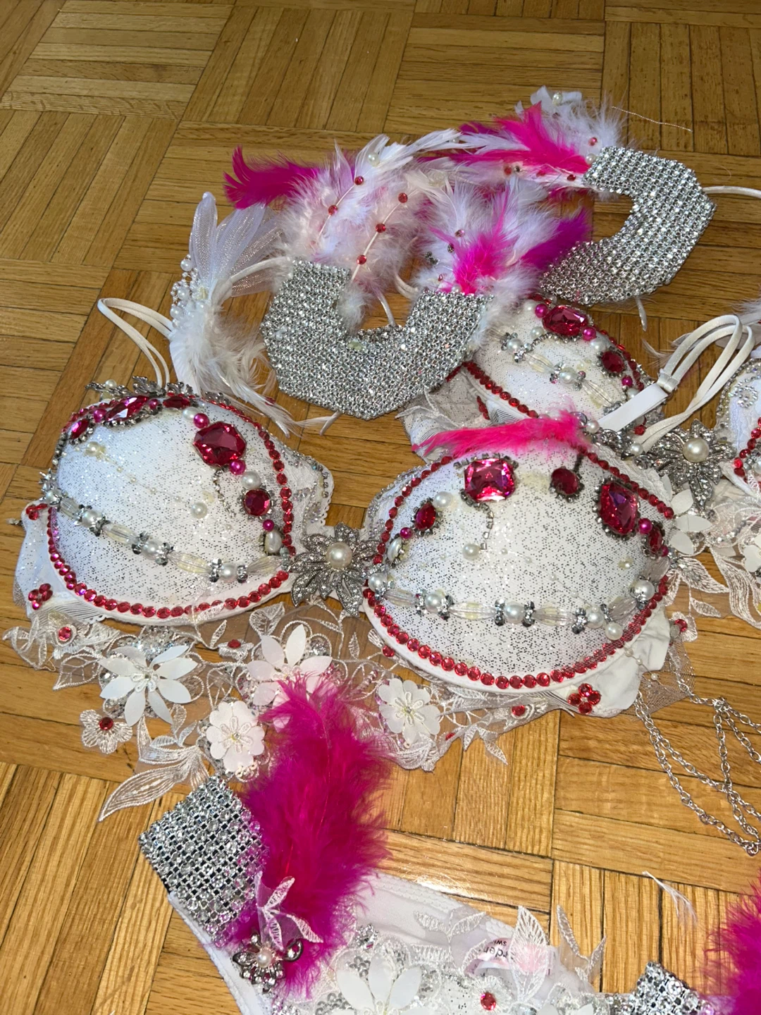 Two Samba Costumes Pink and White Two Piece - photo 3