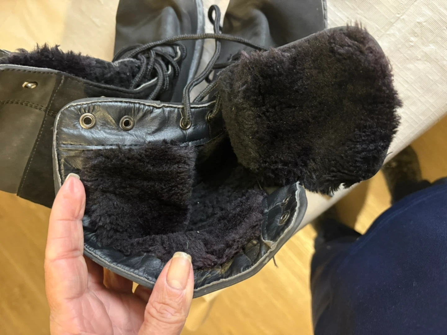 Black Faux Fur Lined Winter Boots