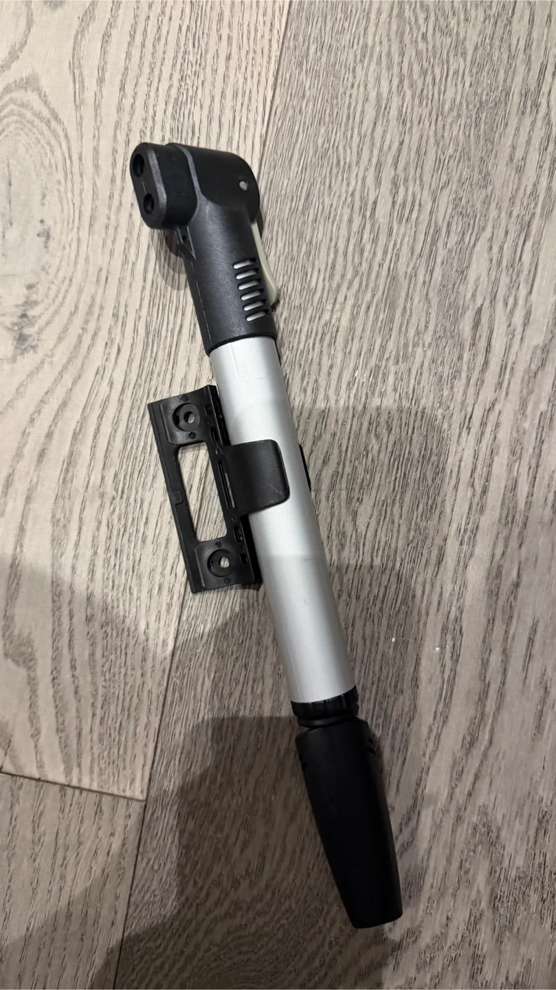 Portable Bike Pump with Mount