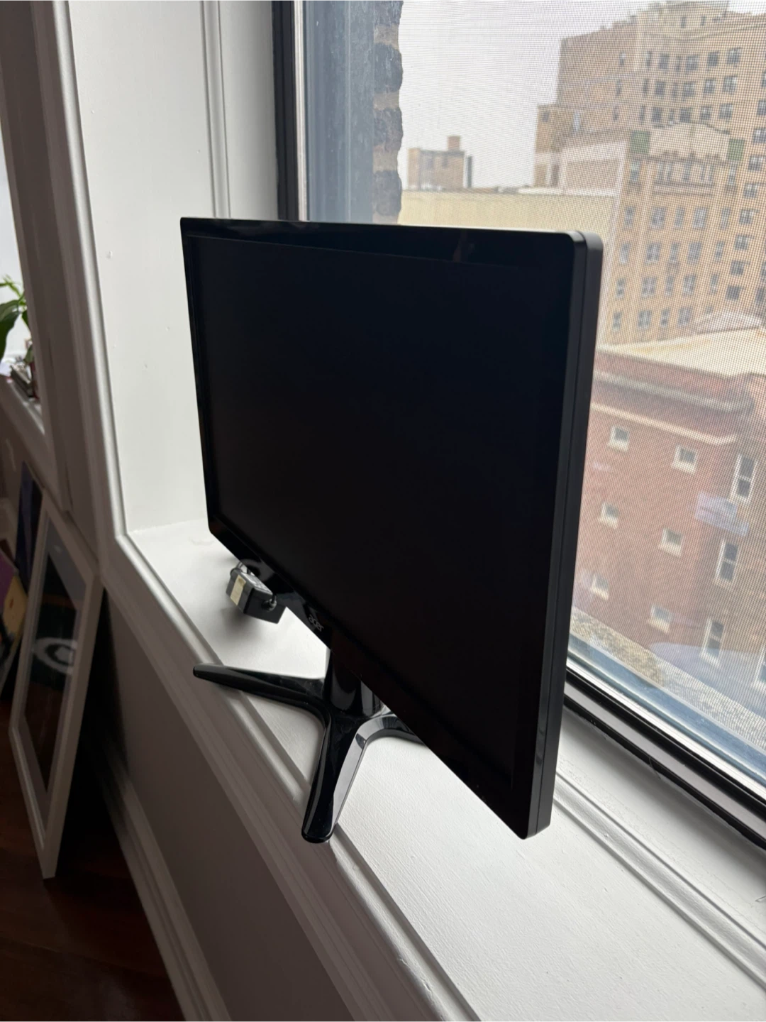 Acer LED Monitor - photo 3