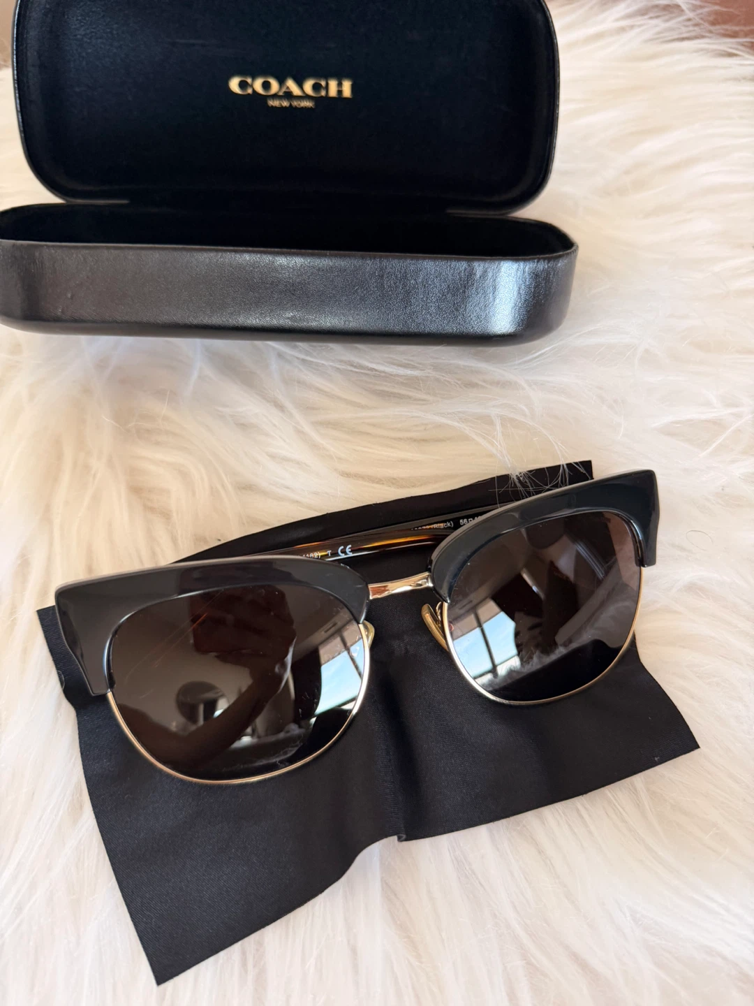 Coach Sunglasses - photo 2