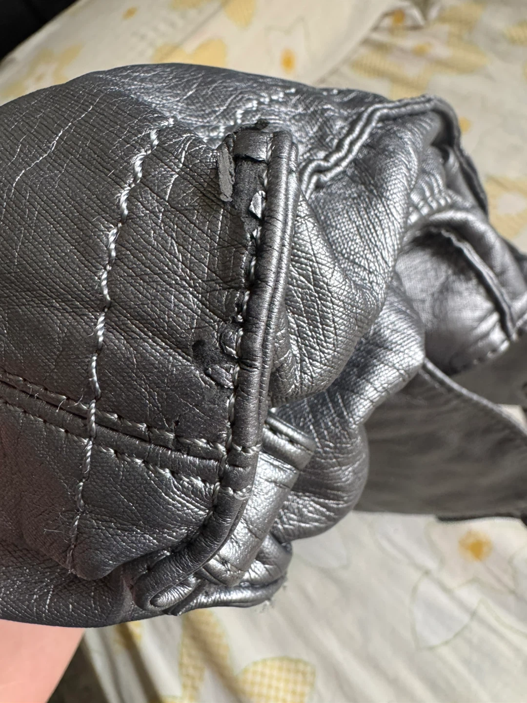 Matthew Cox Silver Shoulder Bag - photo 4