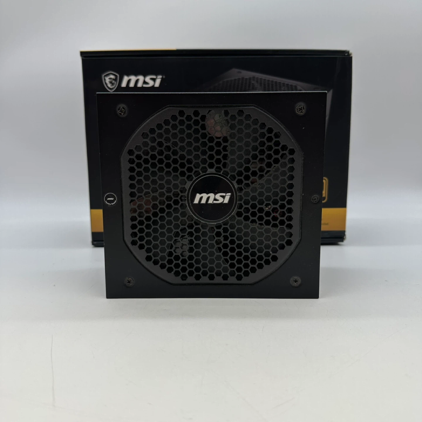 MSI MAG A750GF Power Supply - photo 2