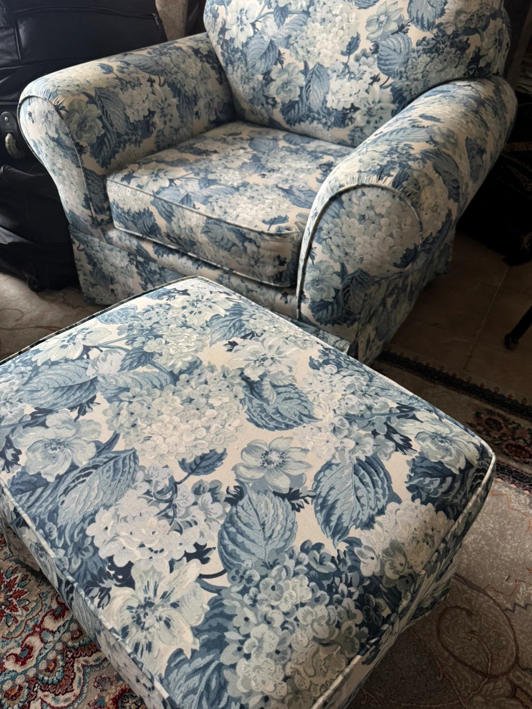 Floral Armchair and Ottoman Set - photo 2