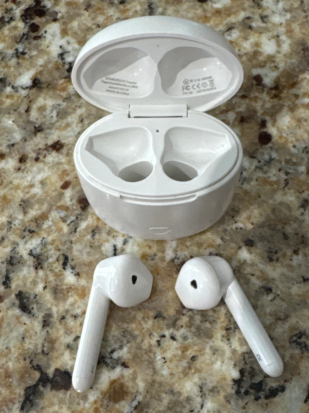 🧡SOUNDPEATS TrueAir Wireless Earbuds White