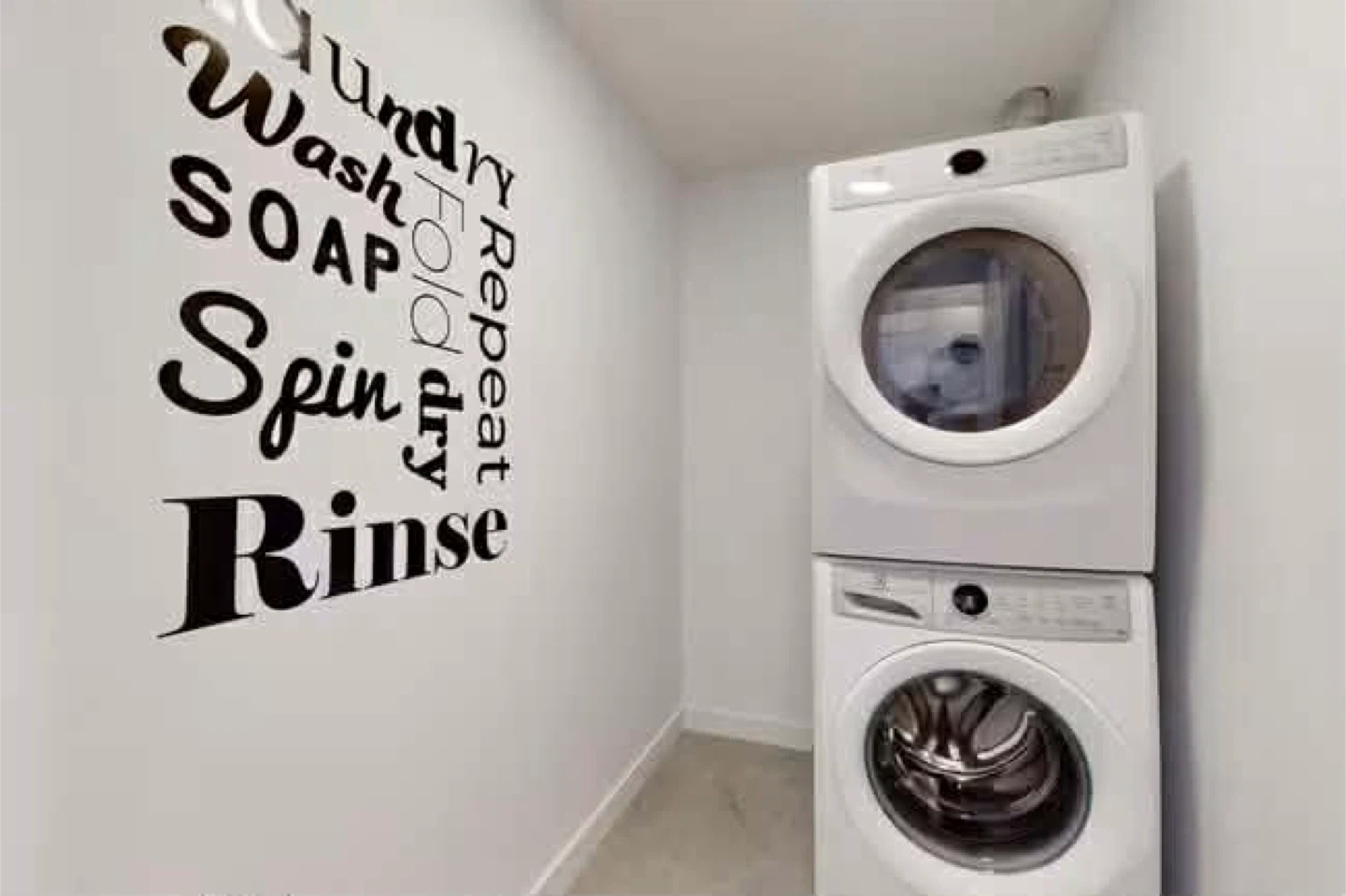La Vie Luxury Living Apartment - APRIL RENT IS FREE - photo 3