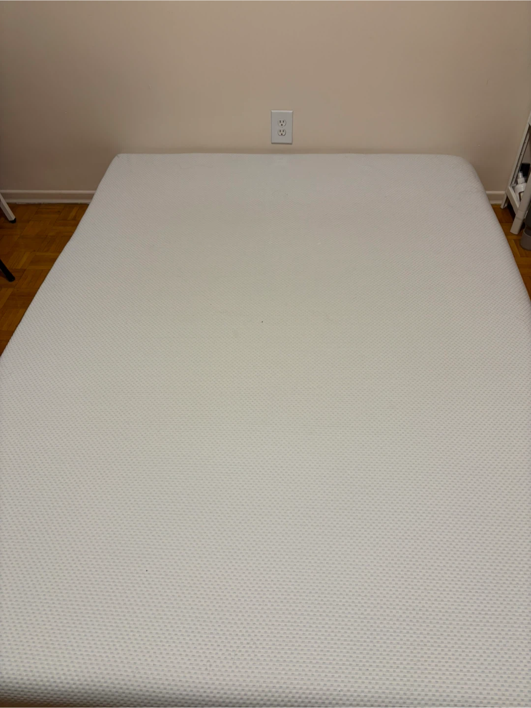 New Medium firm Mattress- Queensize