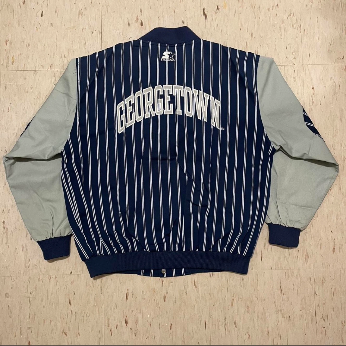 Starter Georgetown Bulldogs Varsity Jacket L/G - photo 4