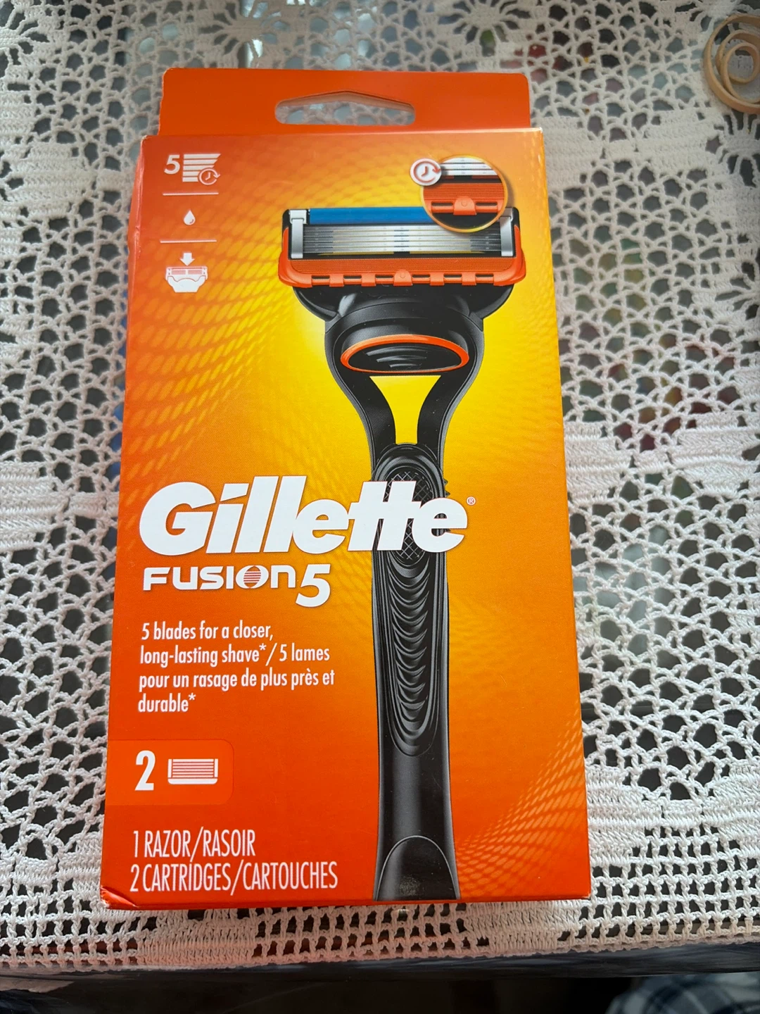 Gillette Fusion5 Razor with 2 Cartridges
