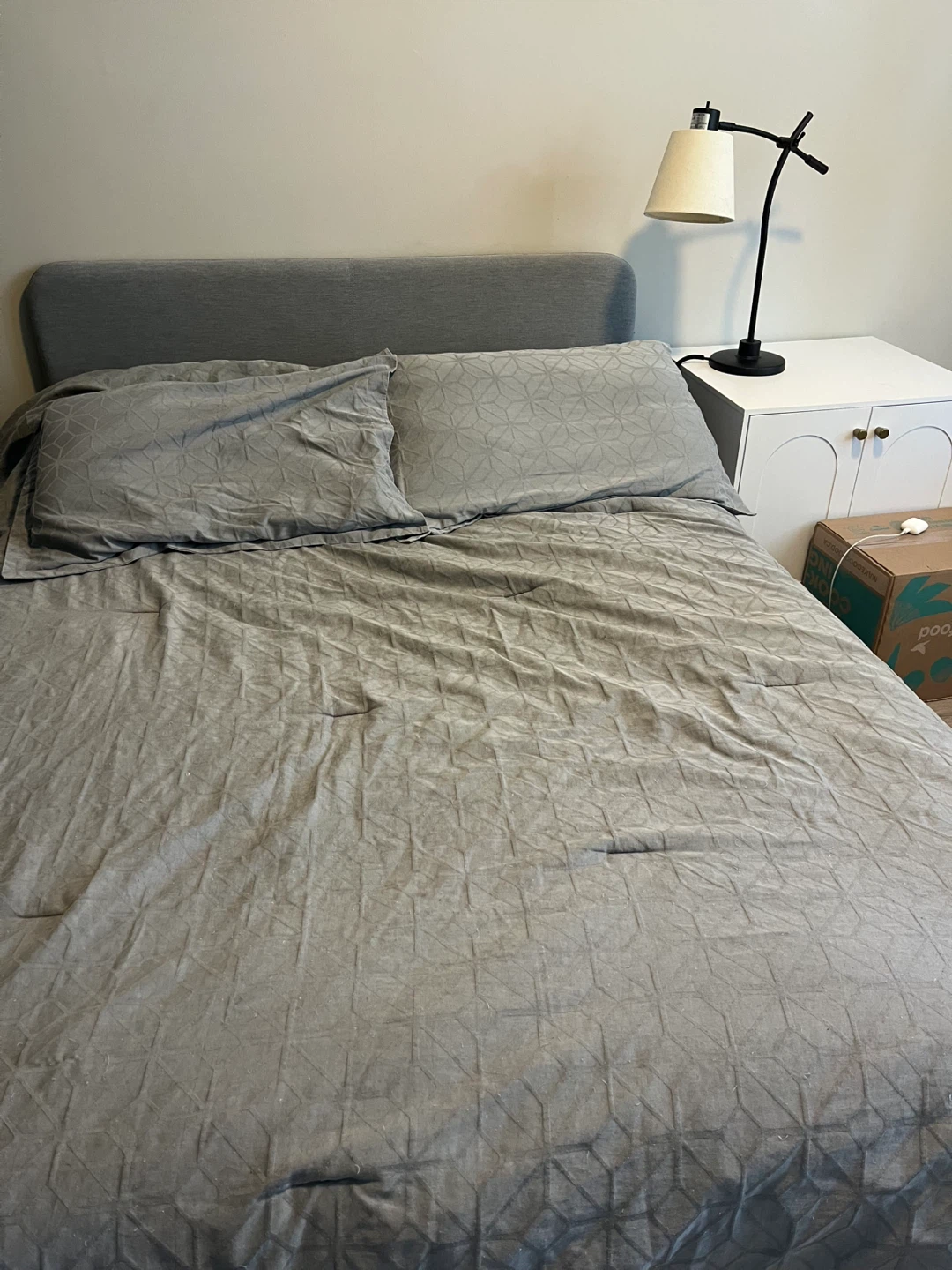 Double bed (frame and mattress included) - photo 4