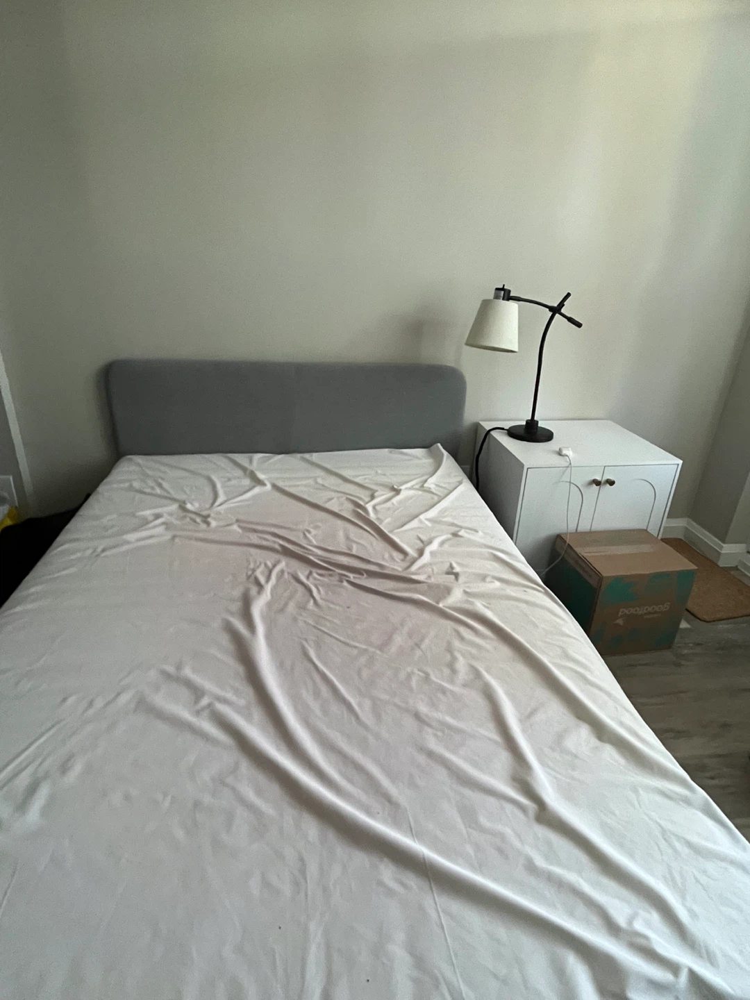 Double bed (frame and mattress included) - photo 3