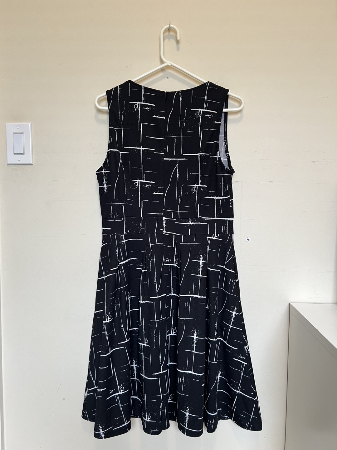 YATHON Black & White Geometric Sleeveless Dress - XL - photo 3
