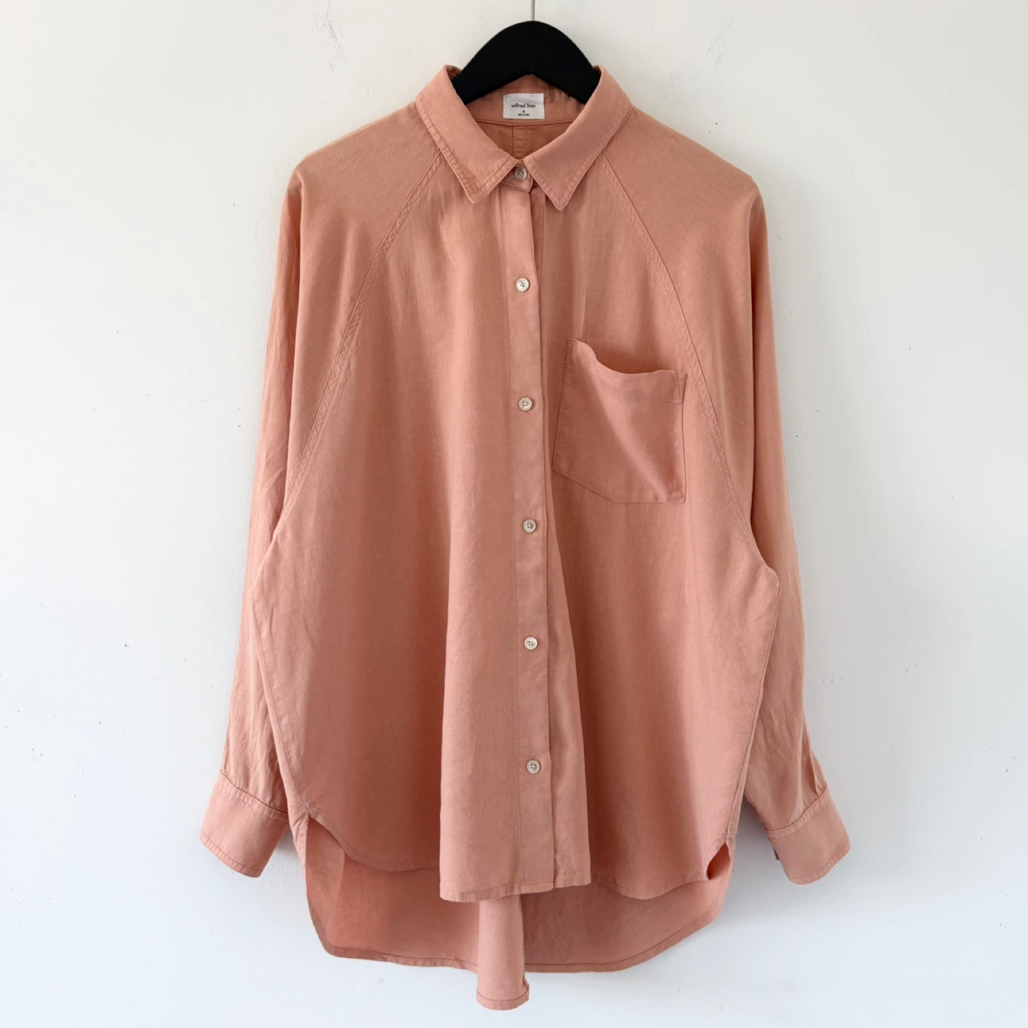 Aritzia Wilfred Free Boyfriend Shirt w Raglan Sleeve - photo 2