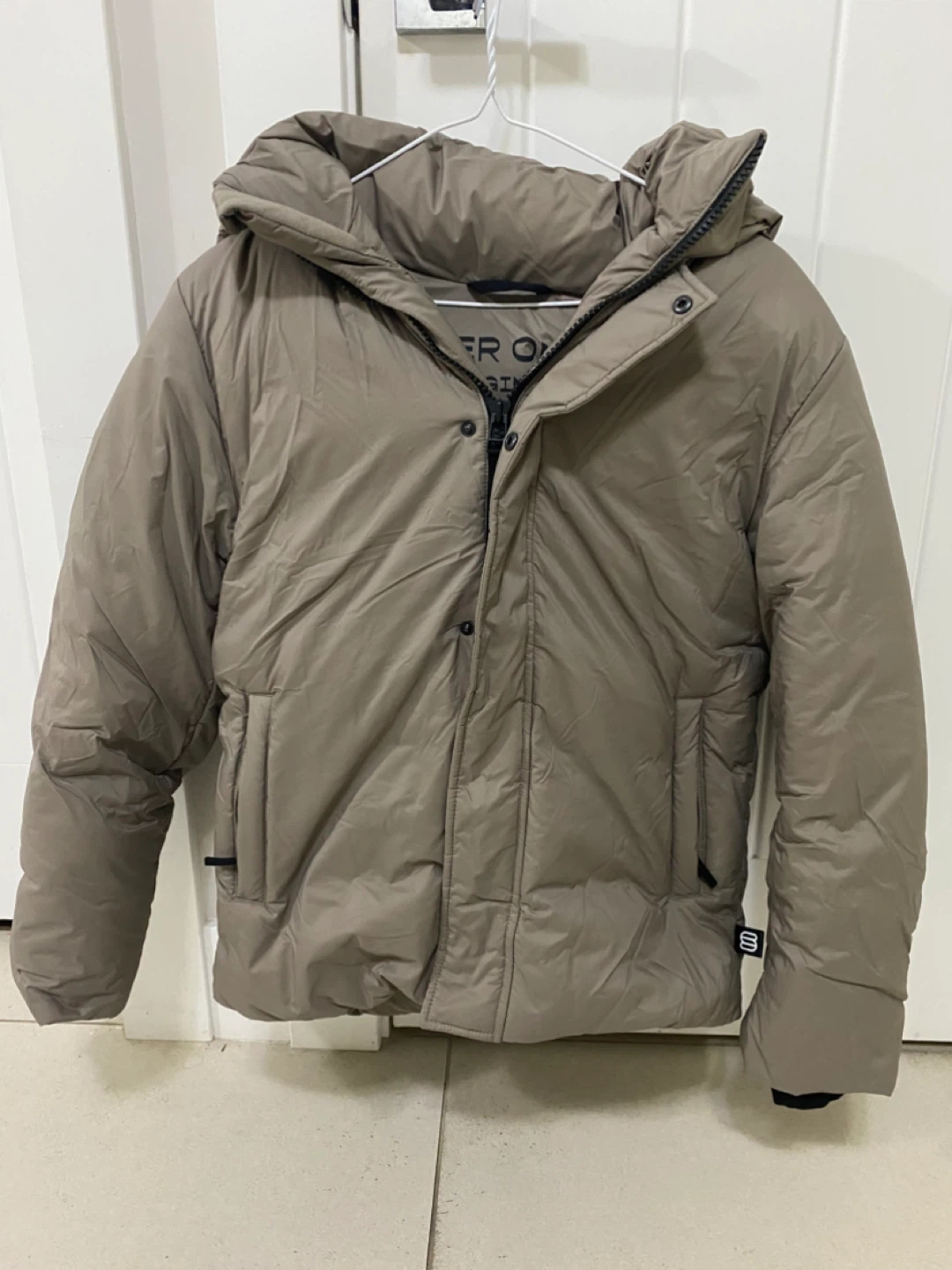 Aritzia SUPER ONE-PUFF ORIGINAL Hooded Puffer Jacket 3XS