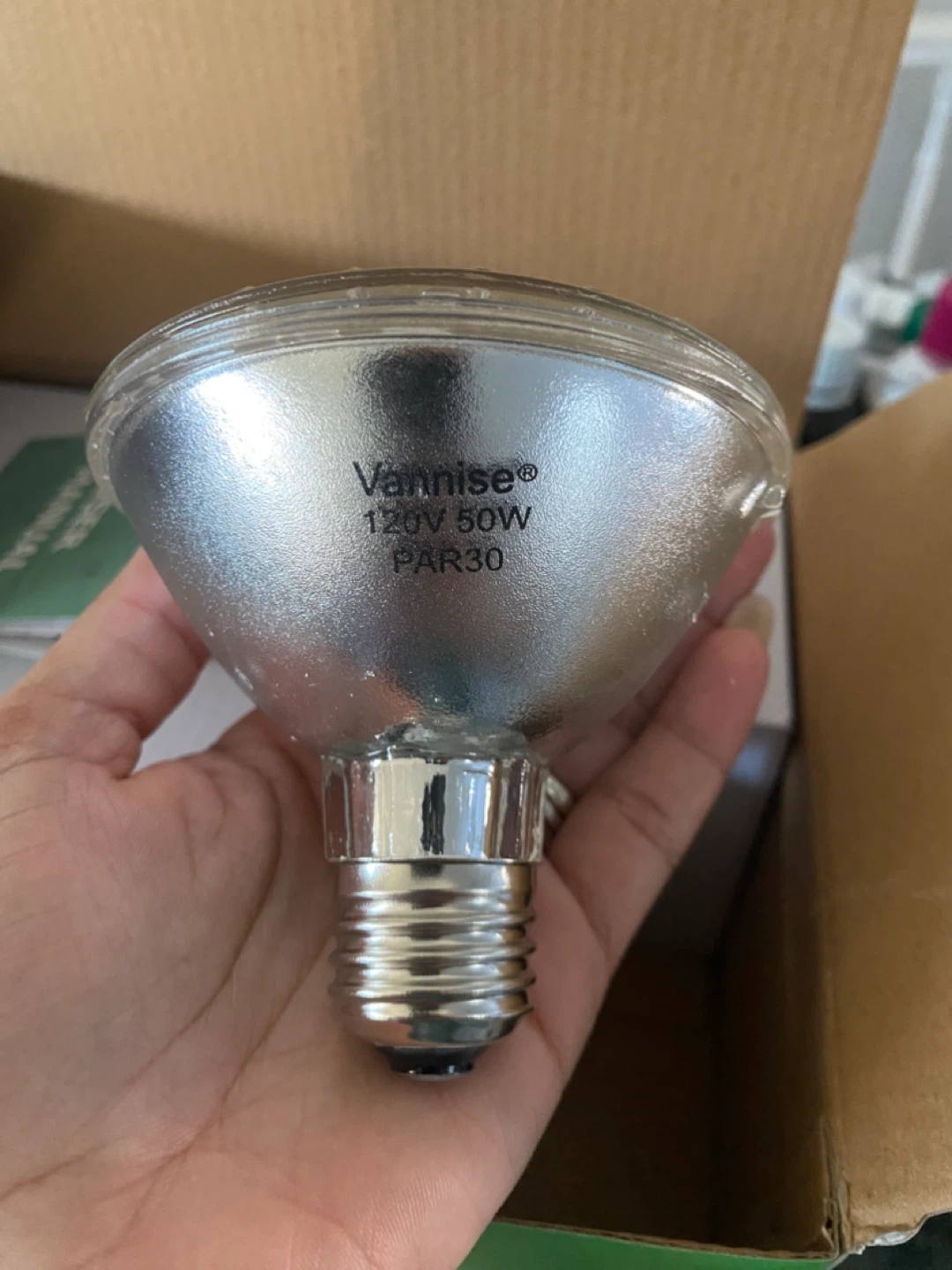 Vannise PAR30 50W Halogen Light Bulb 6 pack - photo 2