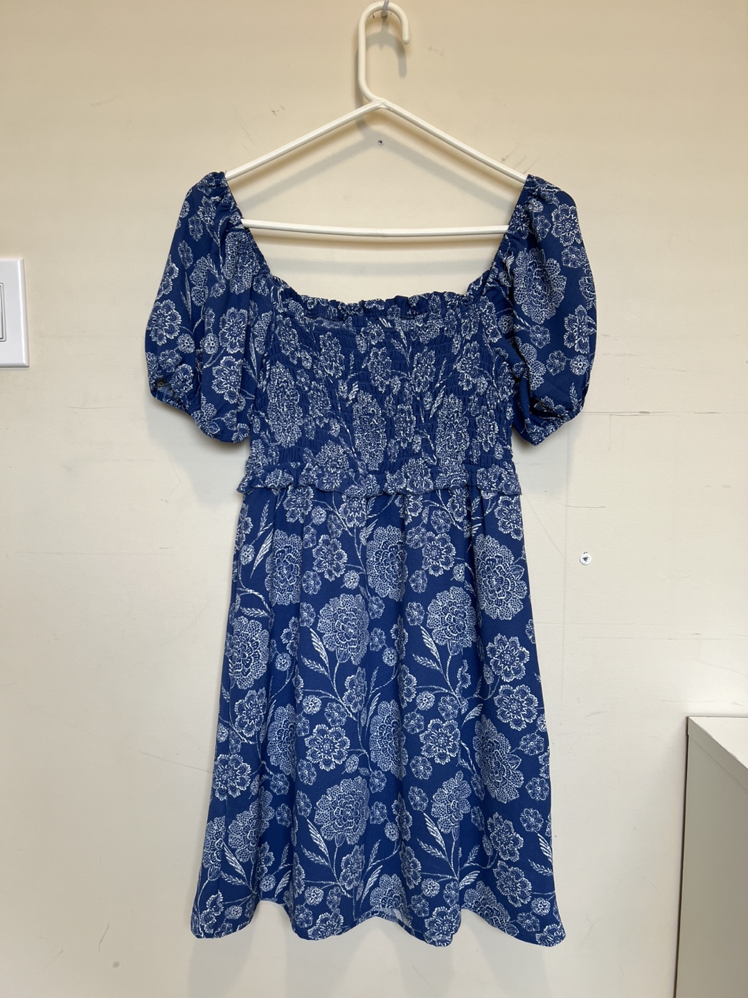 Monteau Los Angeles Blue Floral Smocked Dress Size M - photo 3
