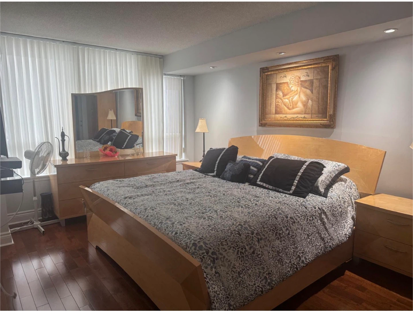 Light Wood Bedroom Set