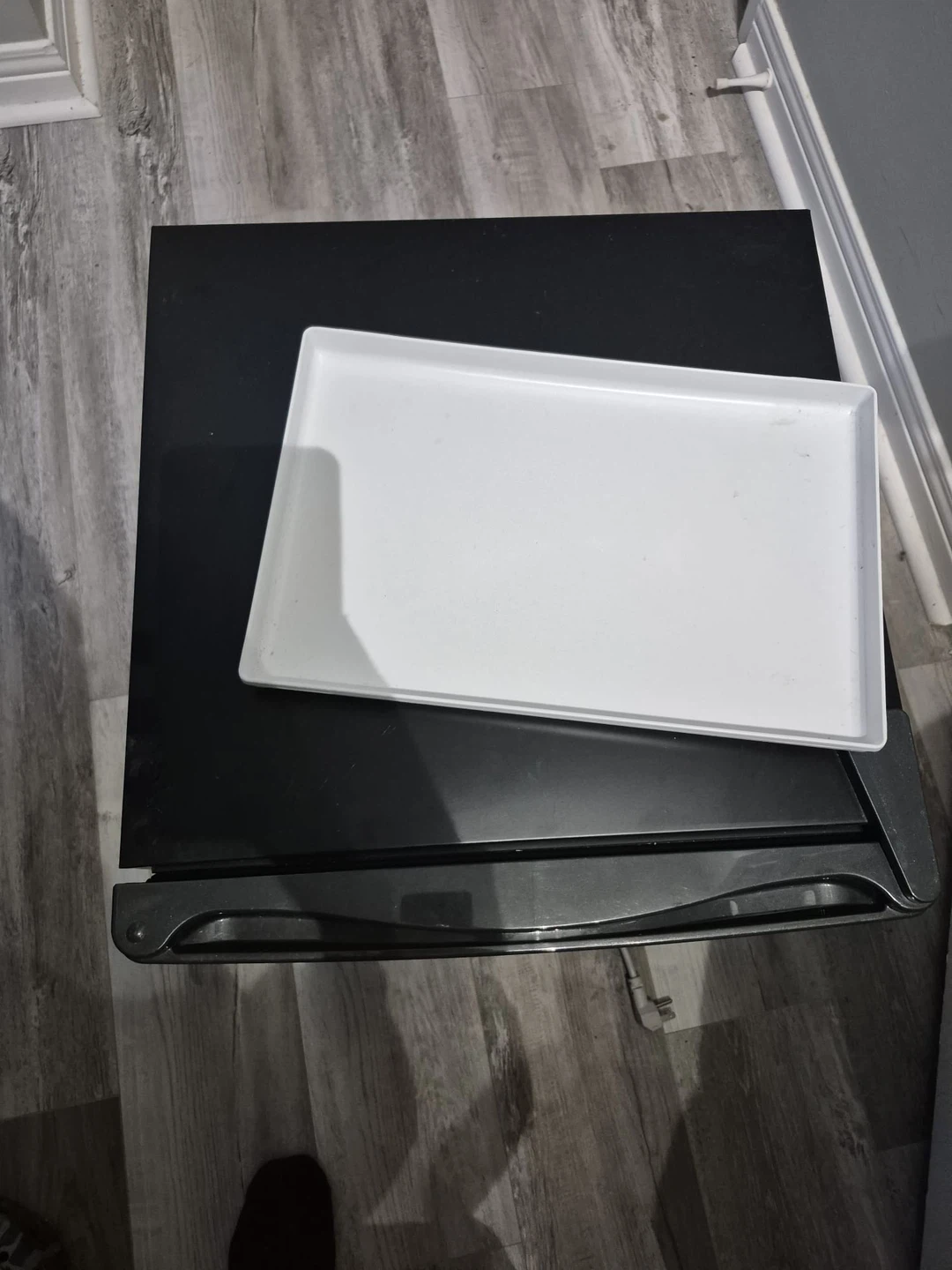 Black+Decker Mini Fridge - photo 2