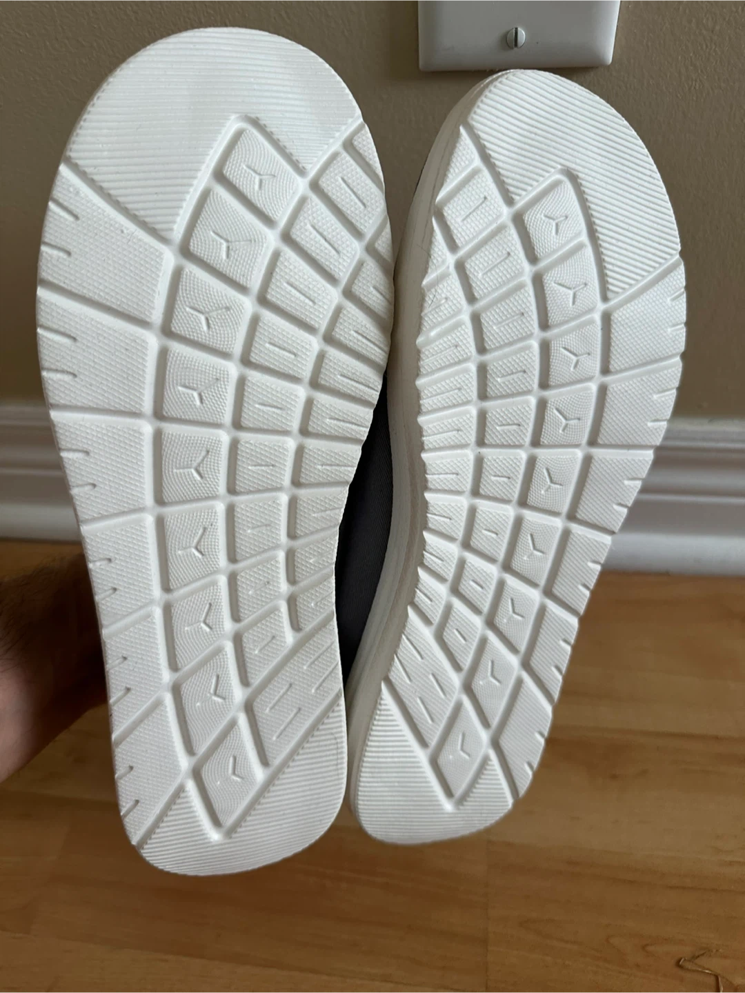 Brand new gray slip-on shoes - photo 4