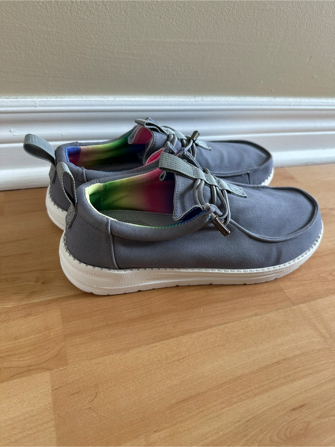 Brand new gray slip-on shoes - photo 2