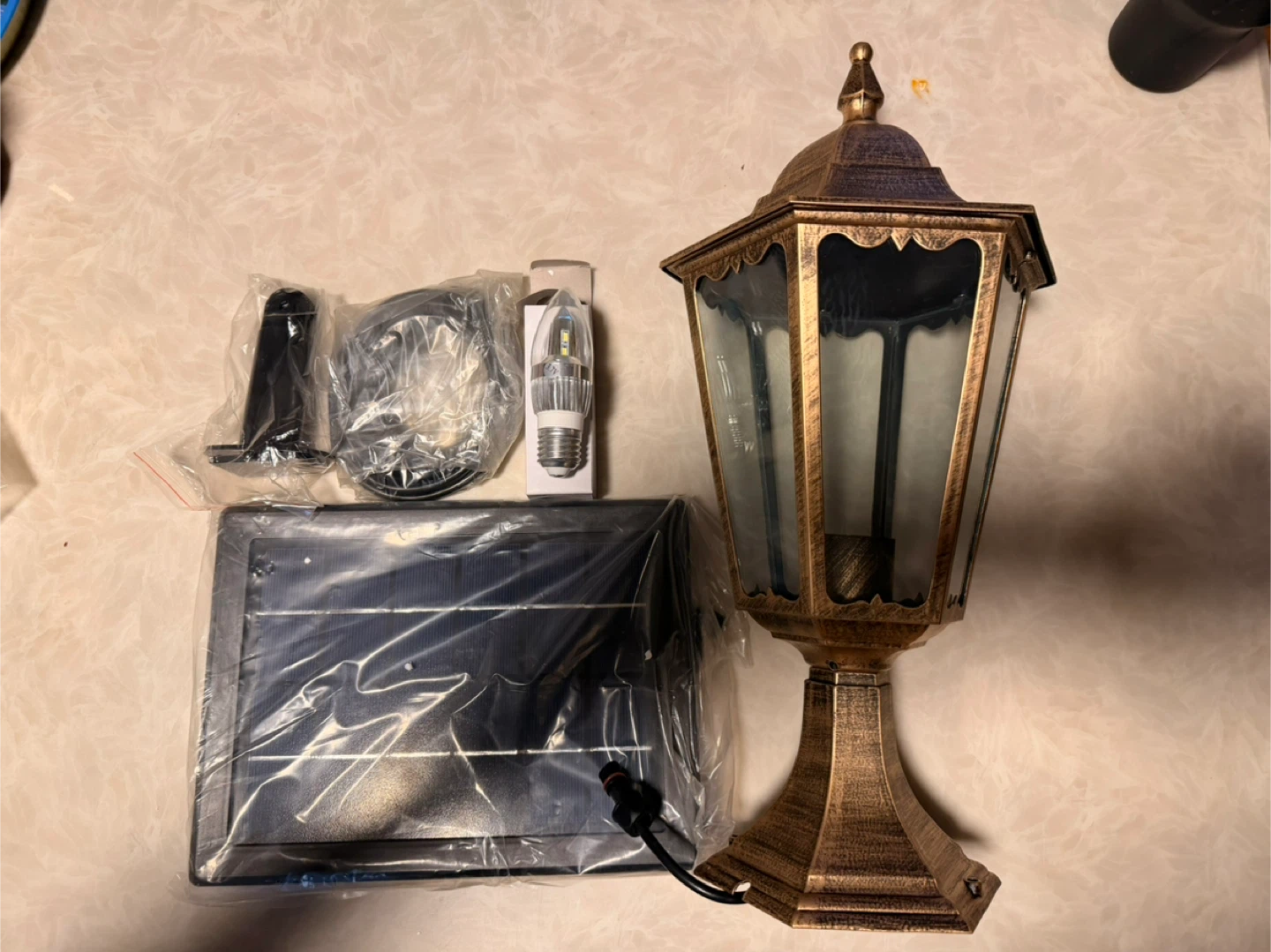 Kendal Solar Wall Lamp - Bronze