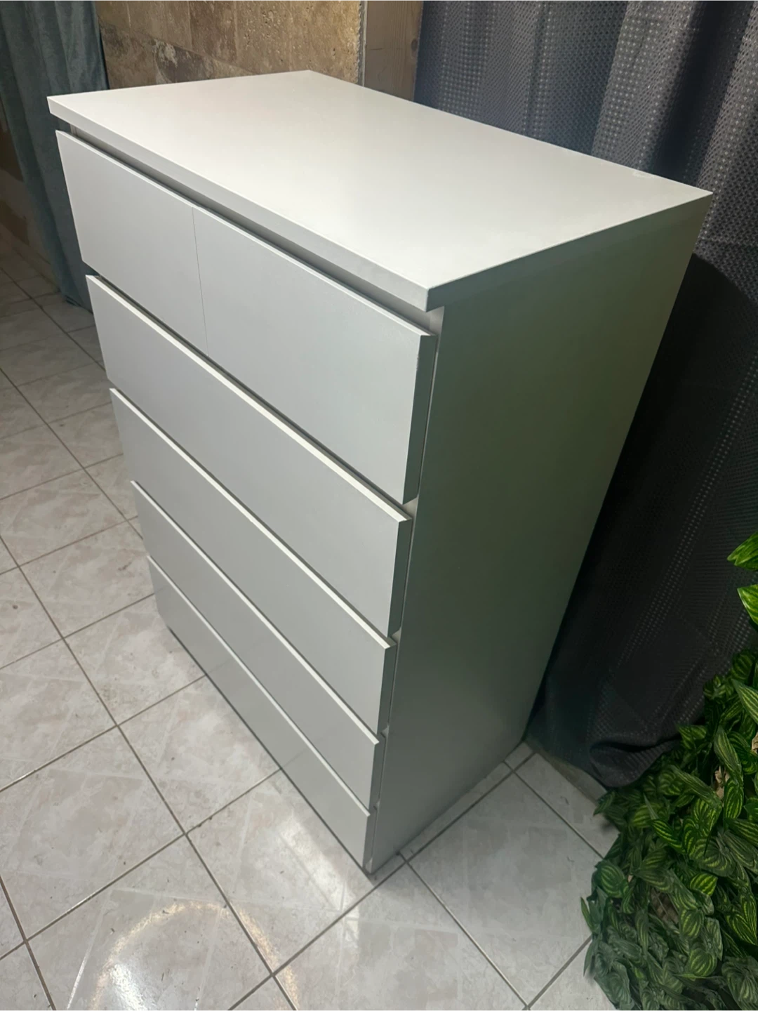 White 6-Drawer Dresser - photo 3