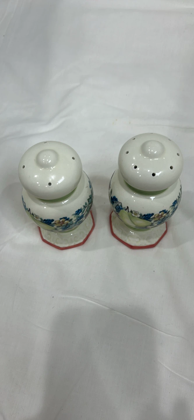 Vintage Ceramic Salt and Pepper Shakers - Floral Fruit Design - photo 3