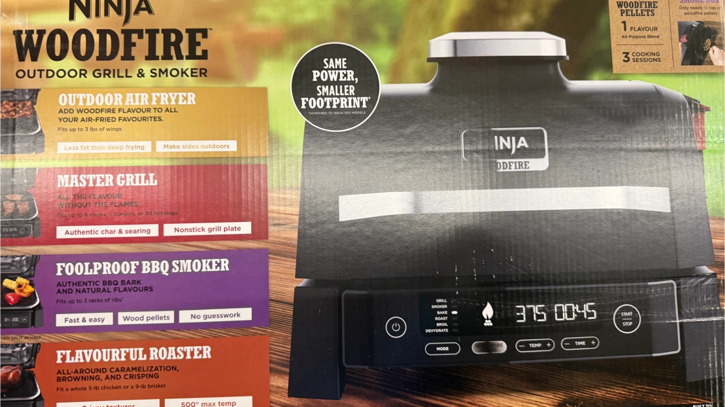 Ninja Woodfire Outdoor Grill & Smoker - photo 3