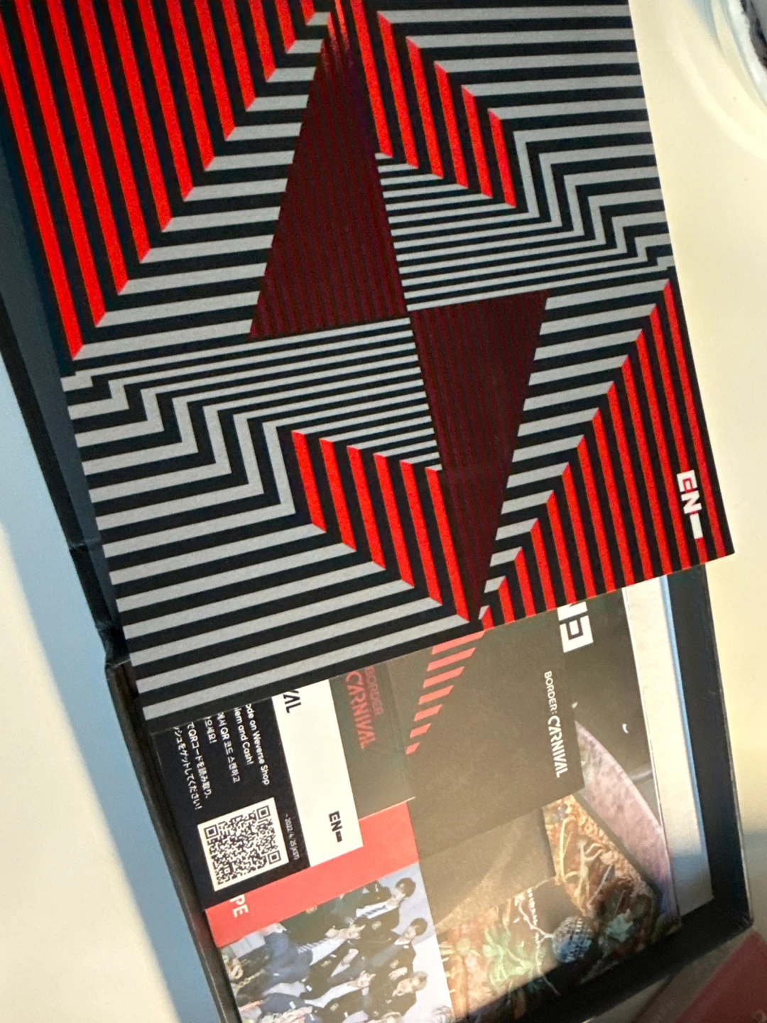 ENHYPEN BORDER : CARNIVAL K-Pop Album (Down & Hype Versions) - photo 3