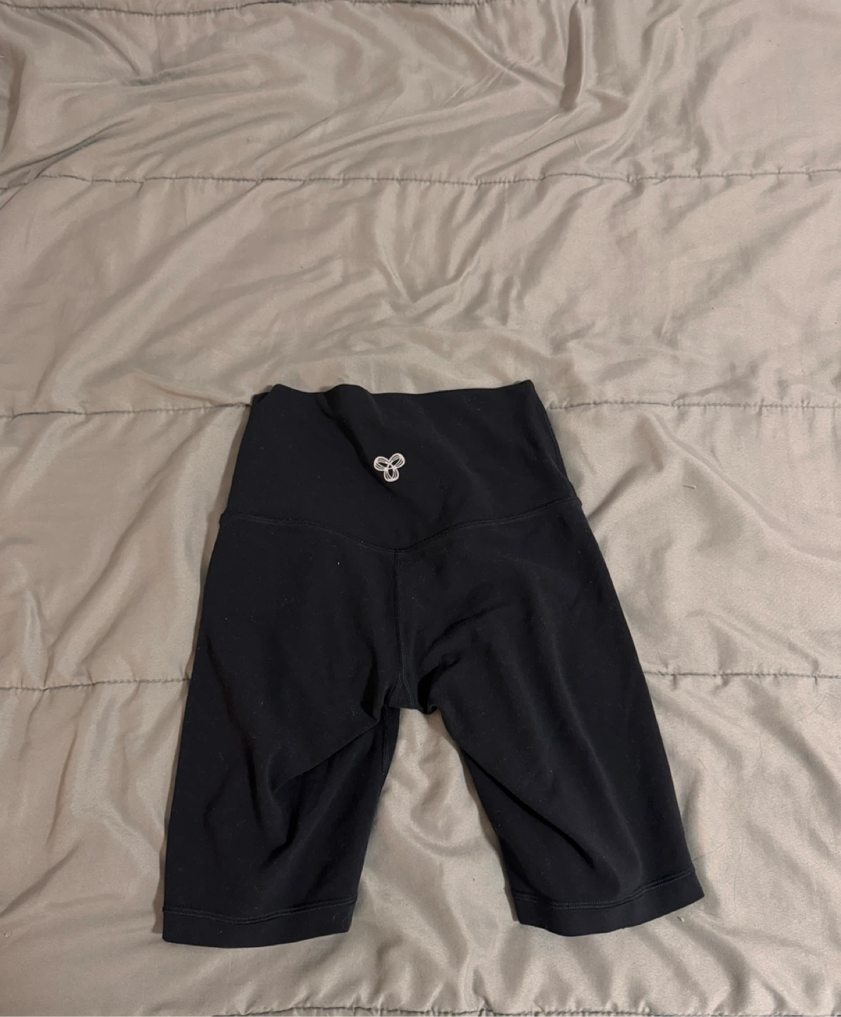 ARITZIA Black Cheeky Hi-Rise 7" Short