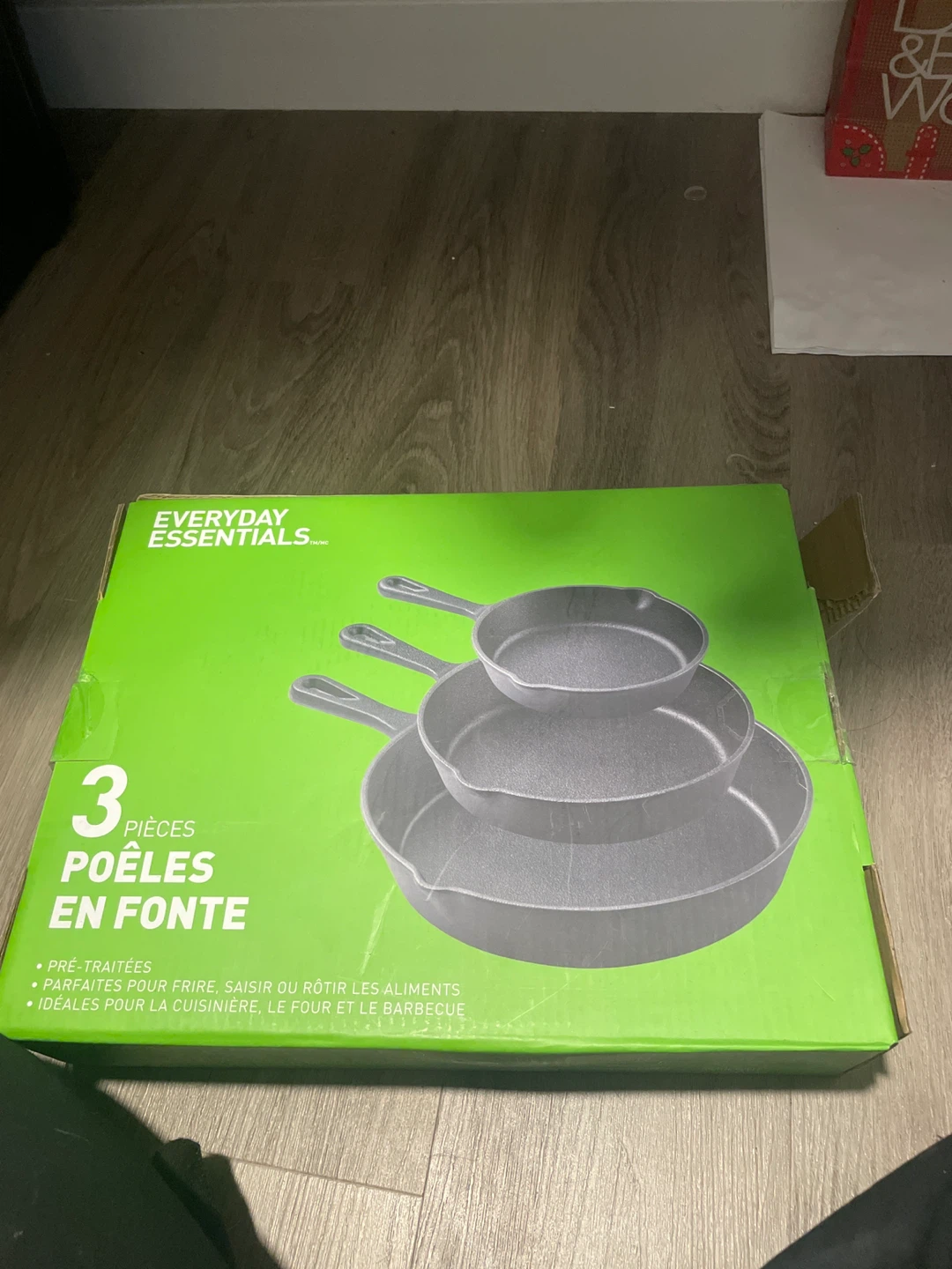 Everyday Essentials 3-Piece Cast Iron Skillet Set