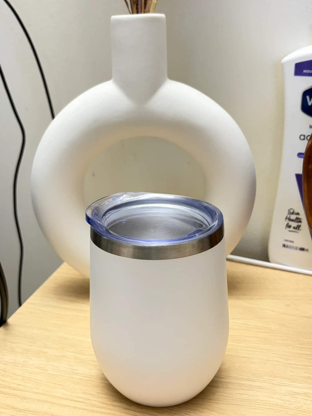 BRAND NEW White Stainless Steel Insulated Tumbler with Lid - photo 2