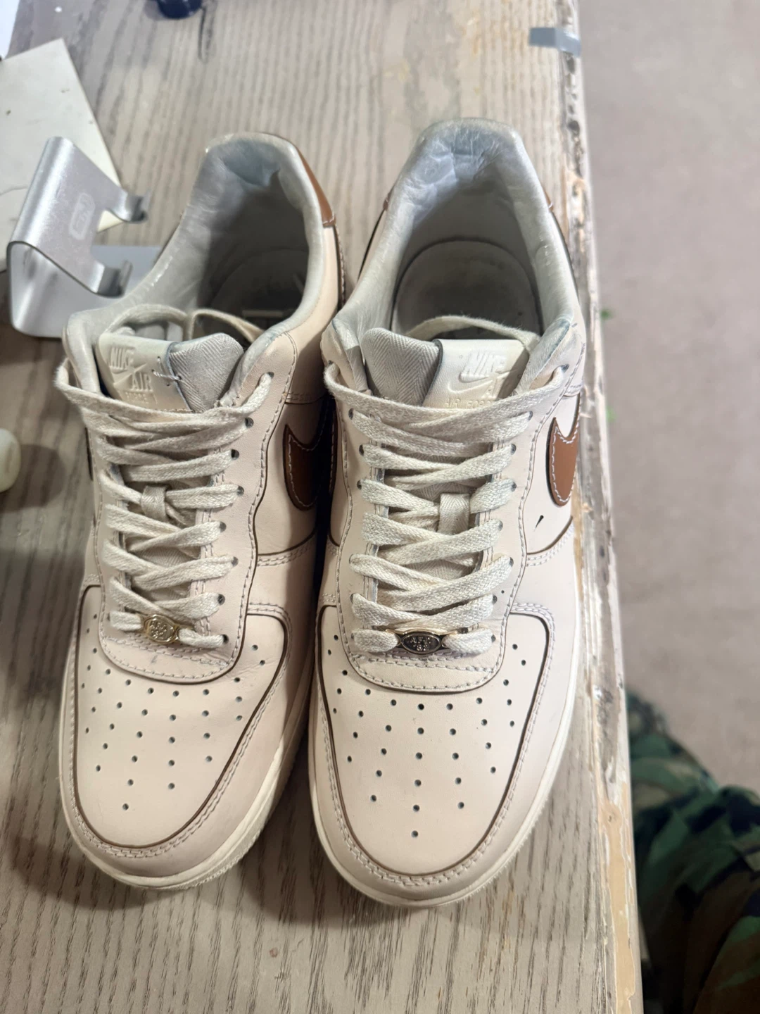 Nike Air Force 1 Sneakers - Cream and Brown