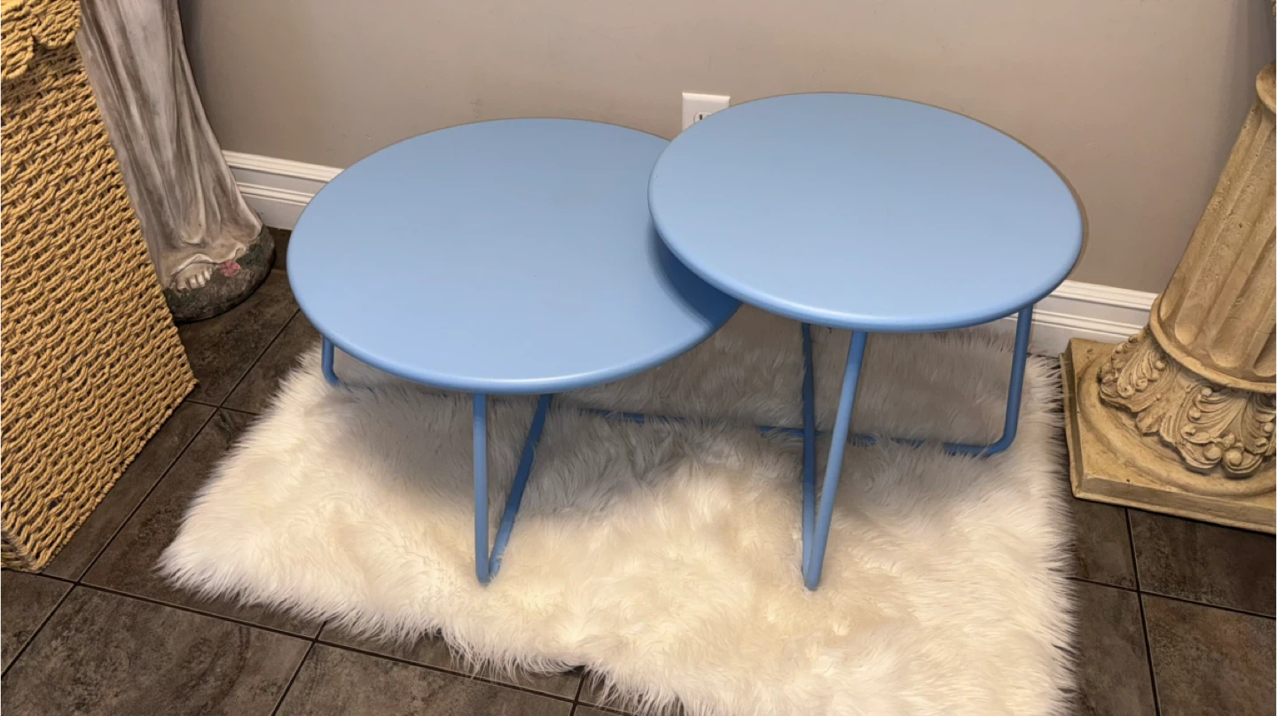 Set of 2 Blue Round Nesting Side Tables - photo 4
