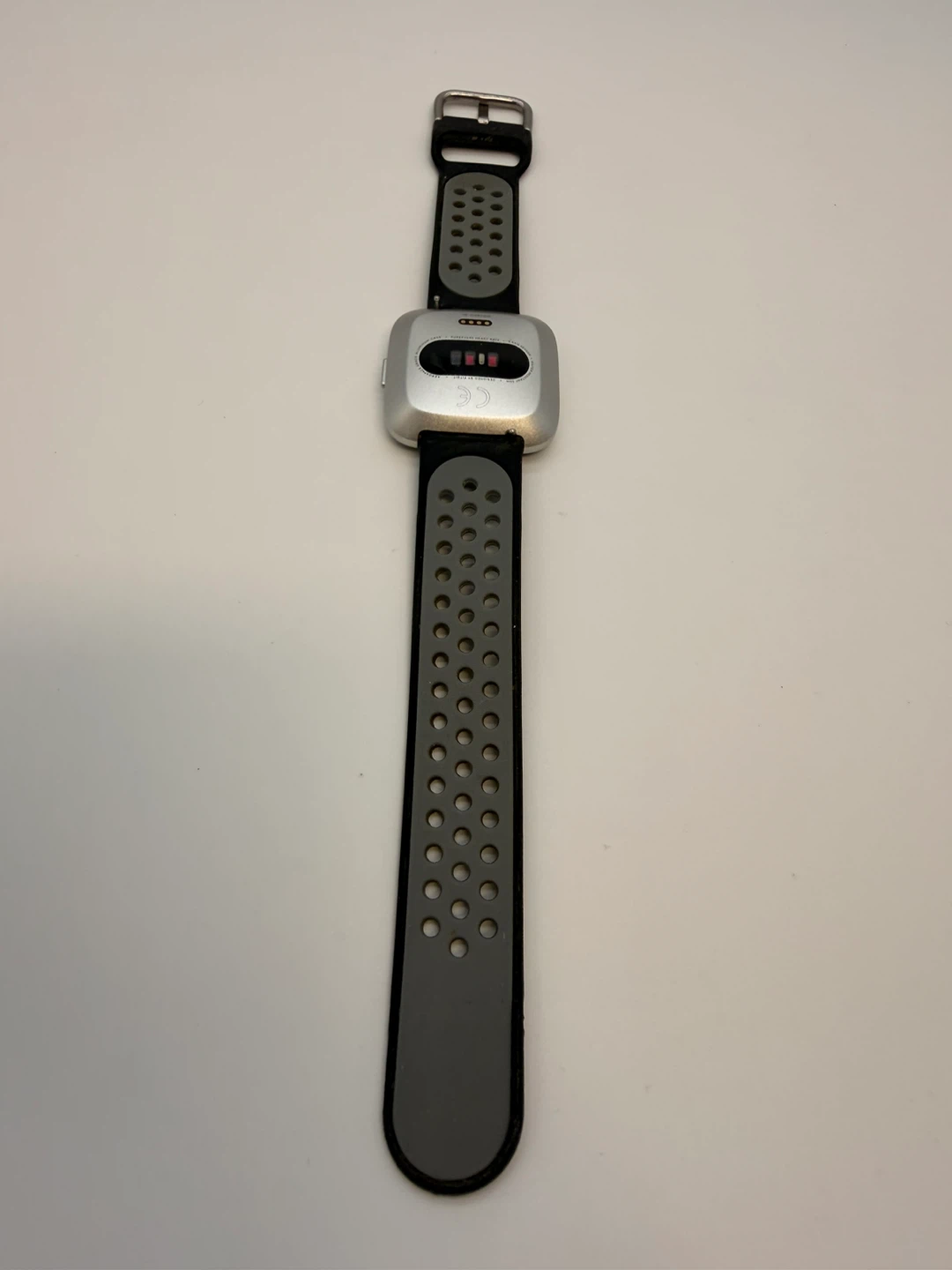 Fitbit Versa Smartwatch - photo 4