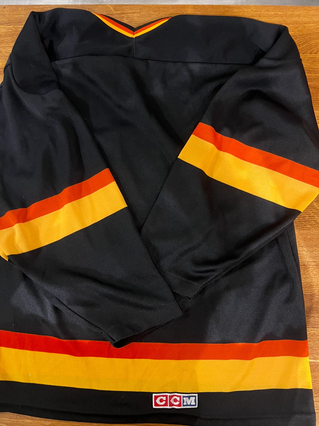 Vintage Vancouver Canucks CCM Hockey Jersey - photo 2