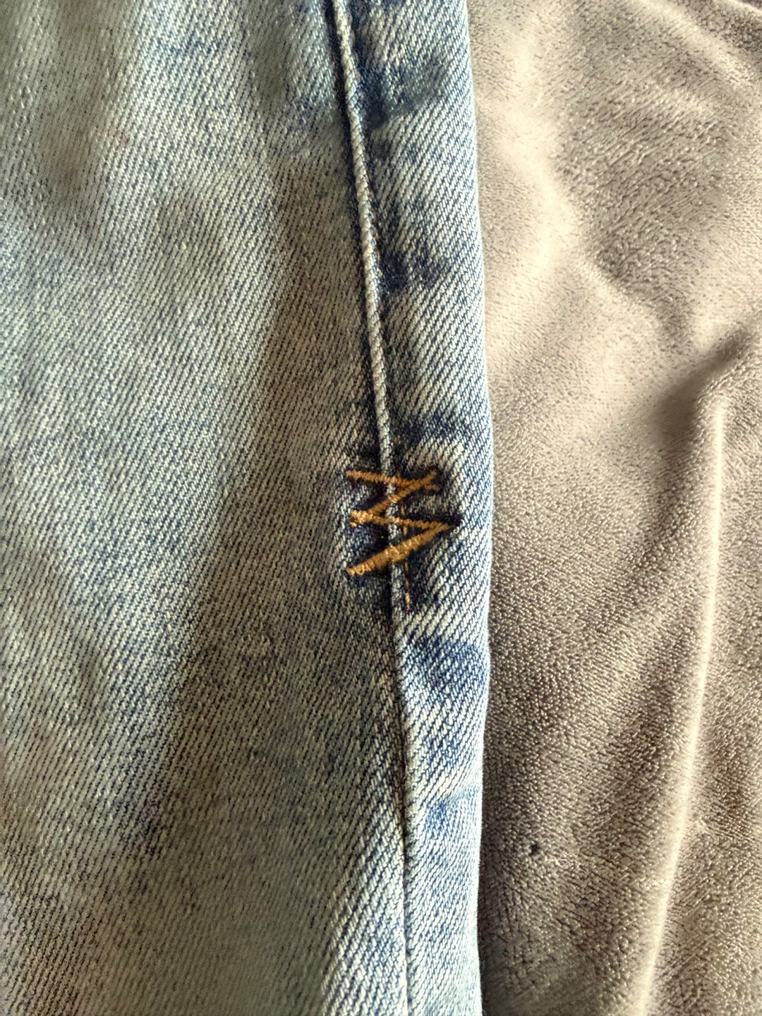 Ksubi Distressed Light Wash Jeans - Size 32 - photo 3