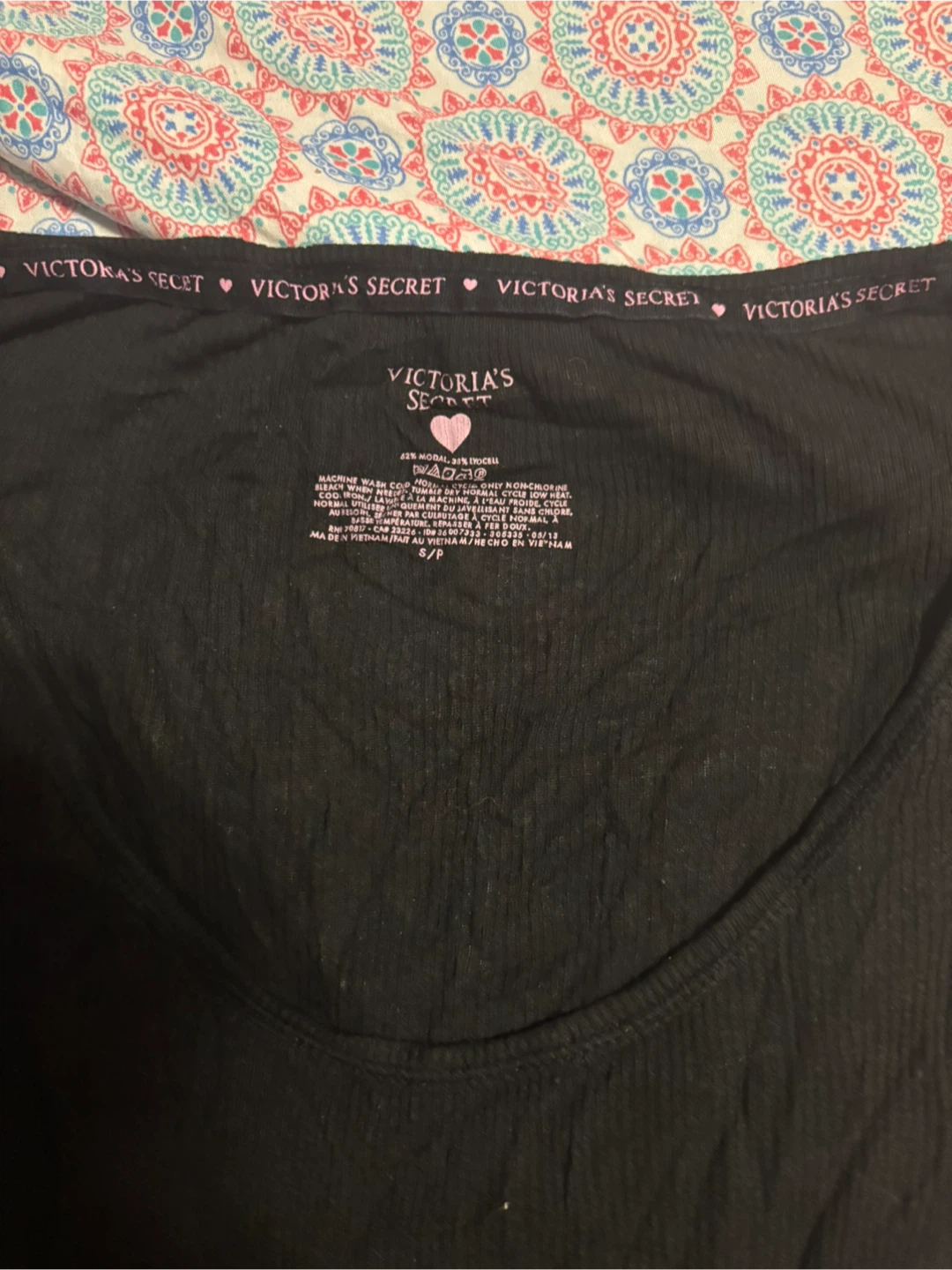 Victoria's Secret Black Ribbed T-Shirt - photo 2