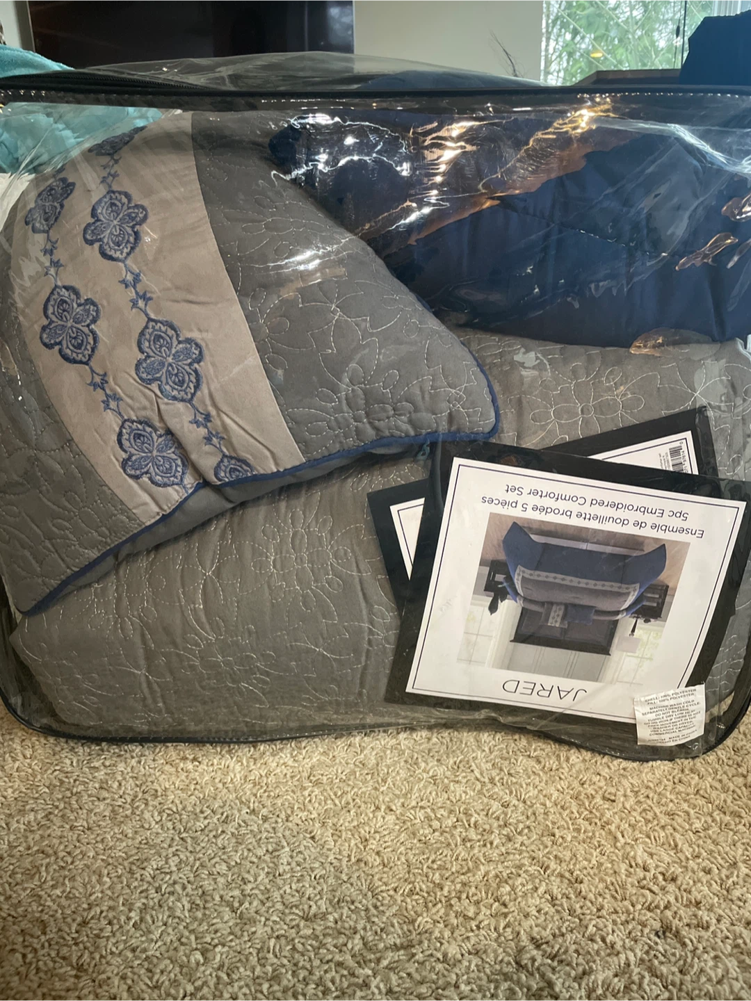 JARED 5pc Embroidered Comforter Set - King Size - photo 3