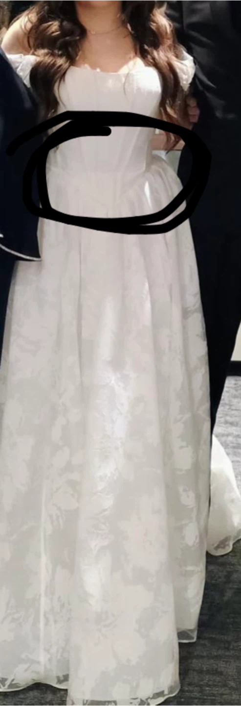 White basque waist Wedding Dress - photo 3