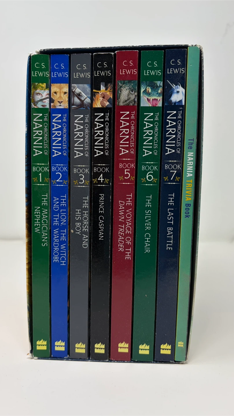 The Chronicles of Narnia Book Collection by C.S. Lewis - photo 2