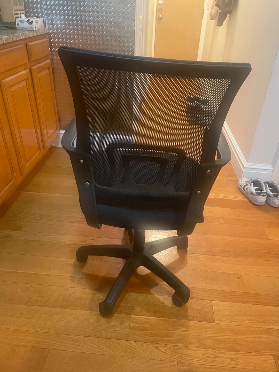 Black Mesh Office Chair *LIKE NEW* - photo 3