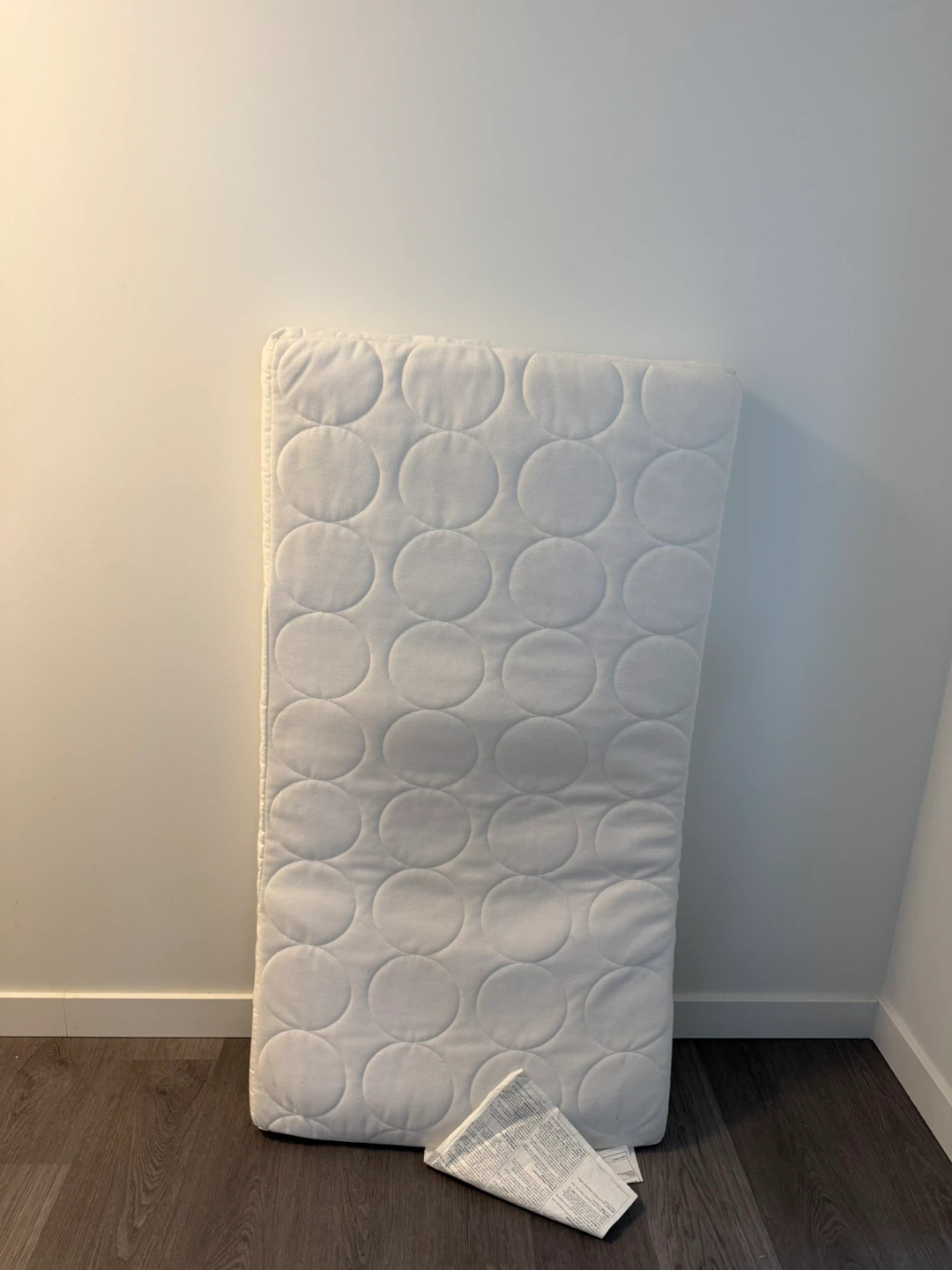 White Crib Mattress with Polyurethane Foam and Polyester Fiber - photo 2