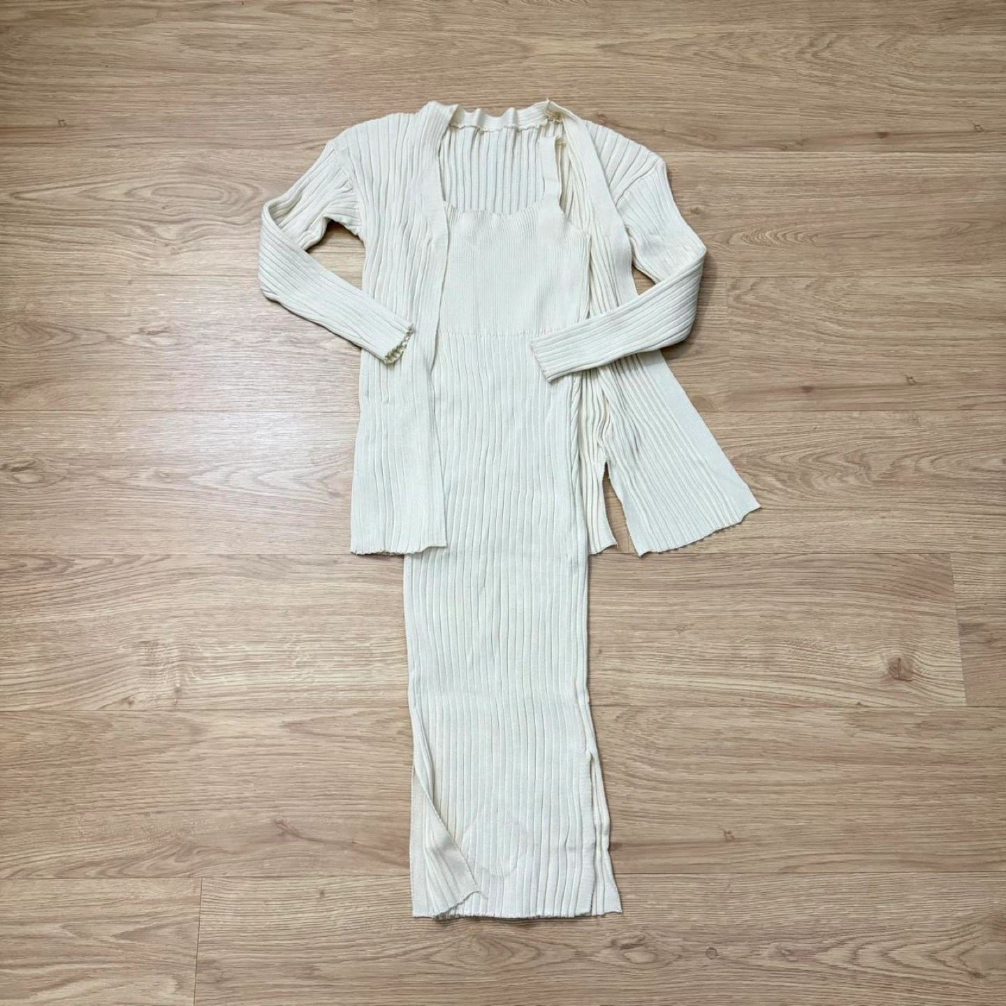 NEW Cream White Ribbed Bodycon Slit Midi Dress w/ Cardigan - photo 3
