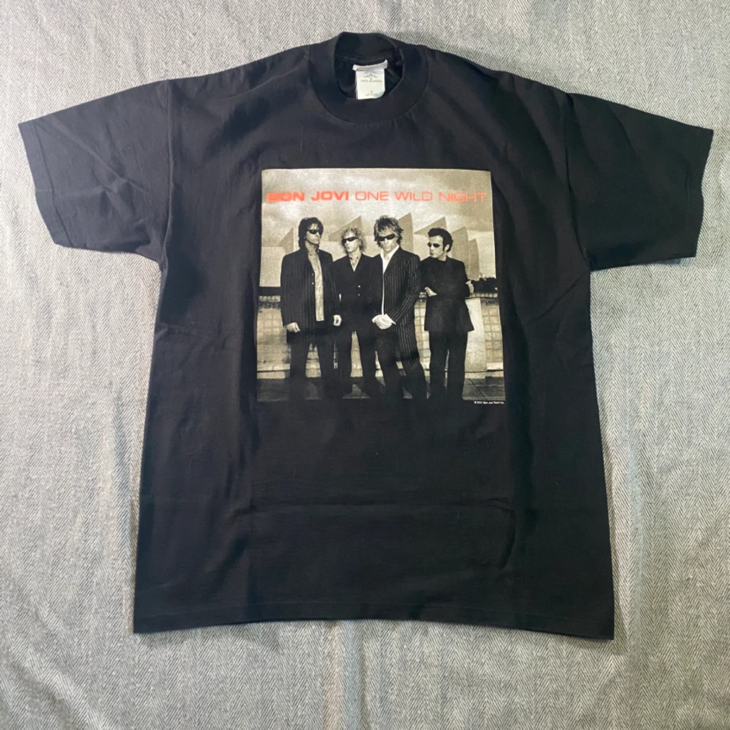 2001 Bon Jovi One Wild Night T-Shirt Size M