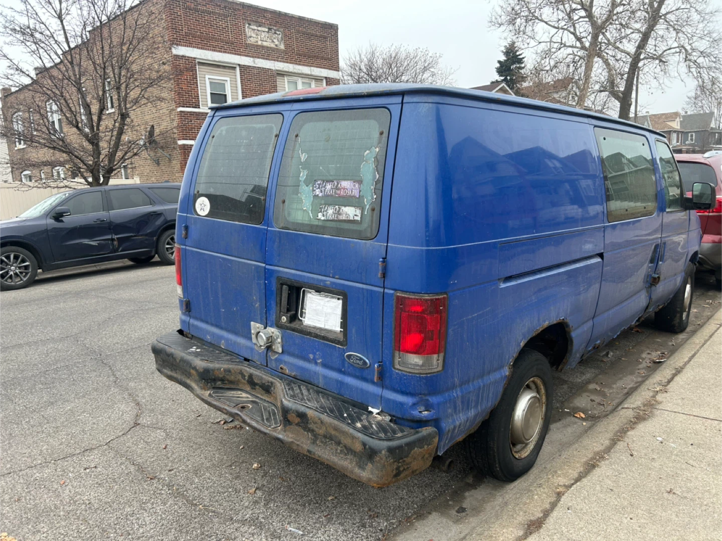 Ford Econoline E250 Van 2003 - photo 5