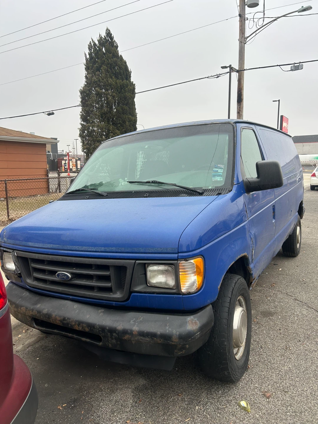 Ford Econoline E250 Van 2003 - photo 2