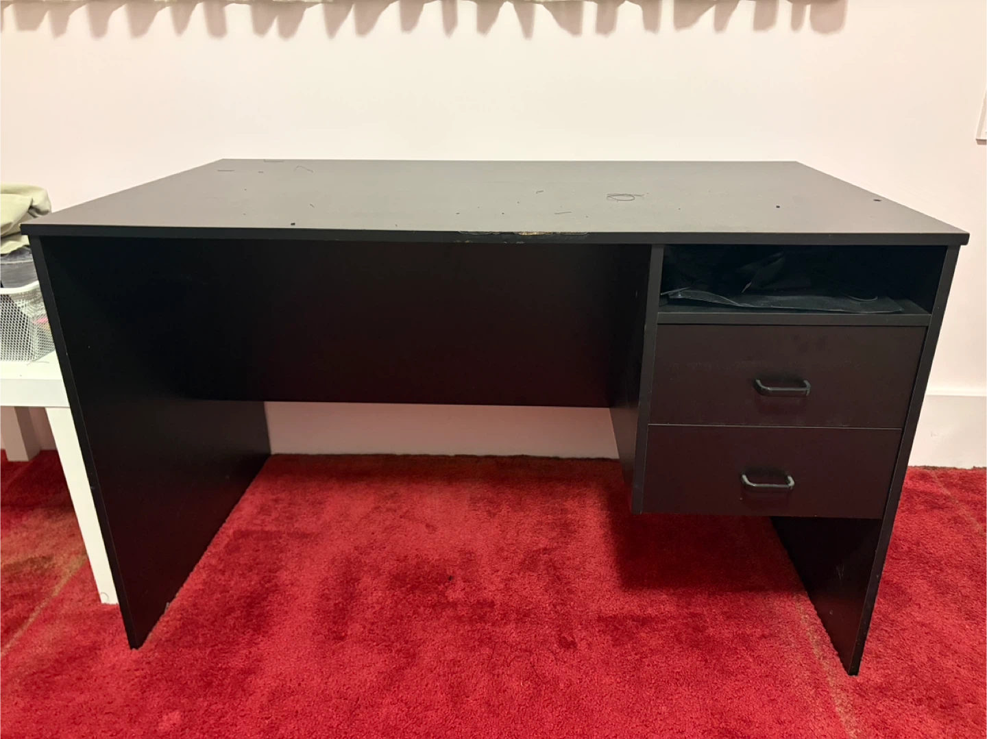 Free Desk and Seat Chair