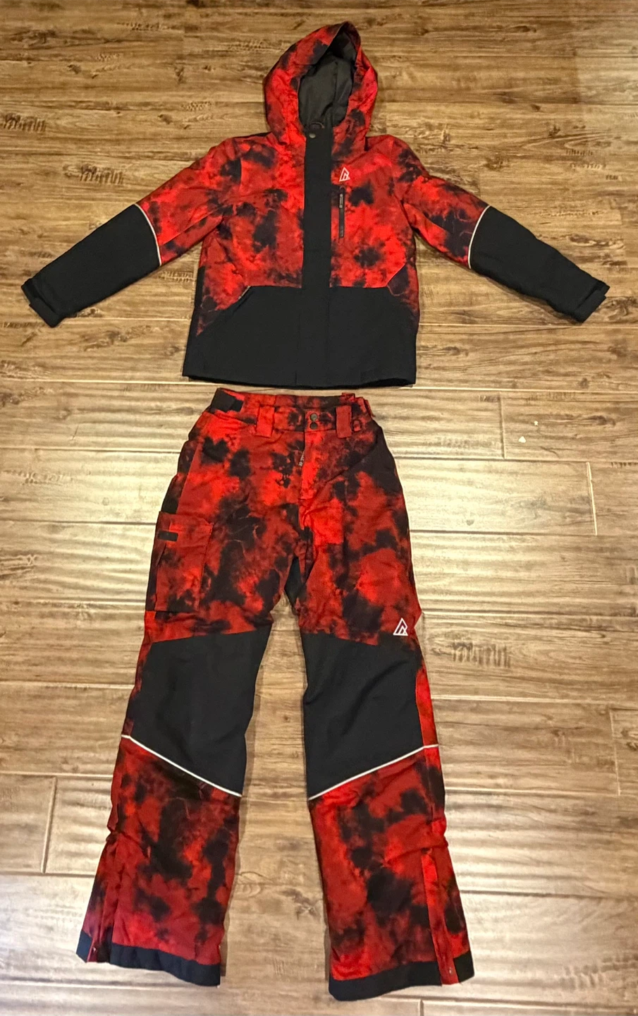 Rip one Kids Red & Black Ski Suit Set - Large
